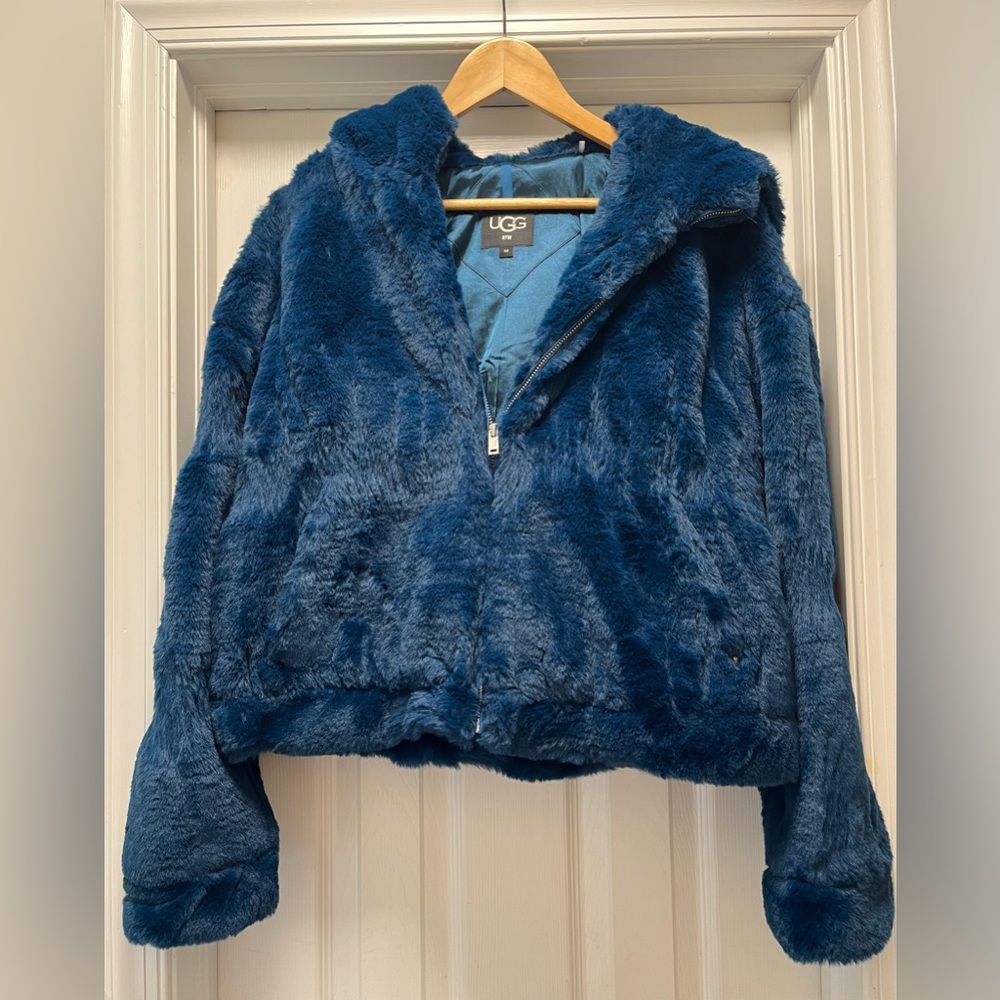 UGG Mandy Faux Fur Blue Hoodie Coat, Size M EXCELLENT CONDITION